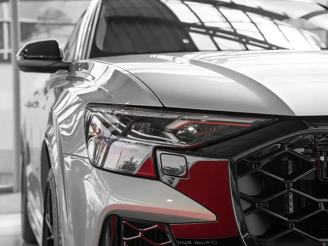 Audi RS Q8 - Thumbnail 14
