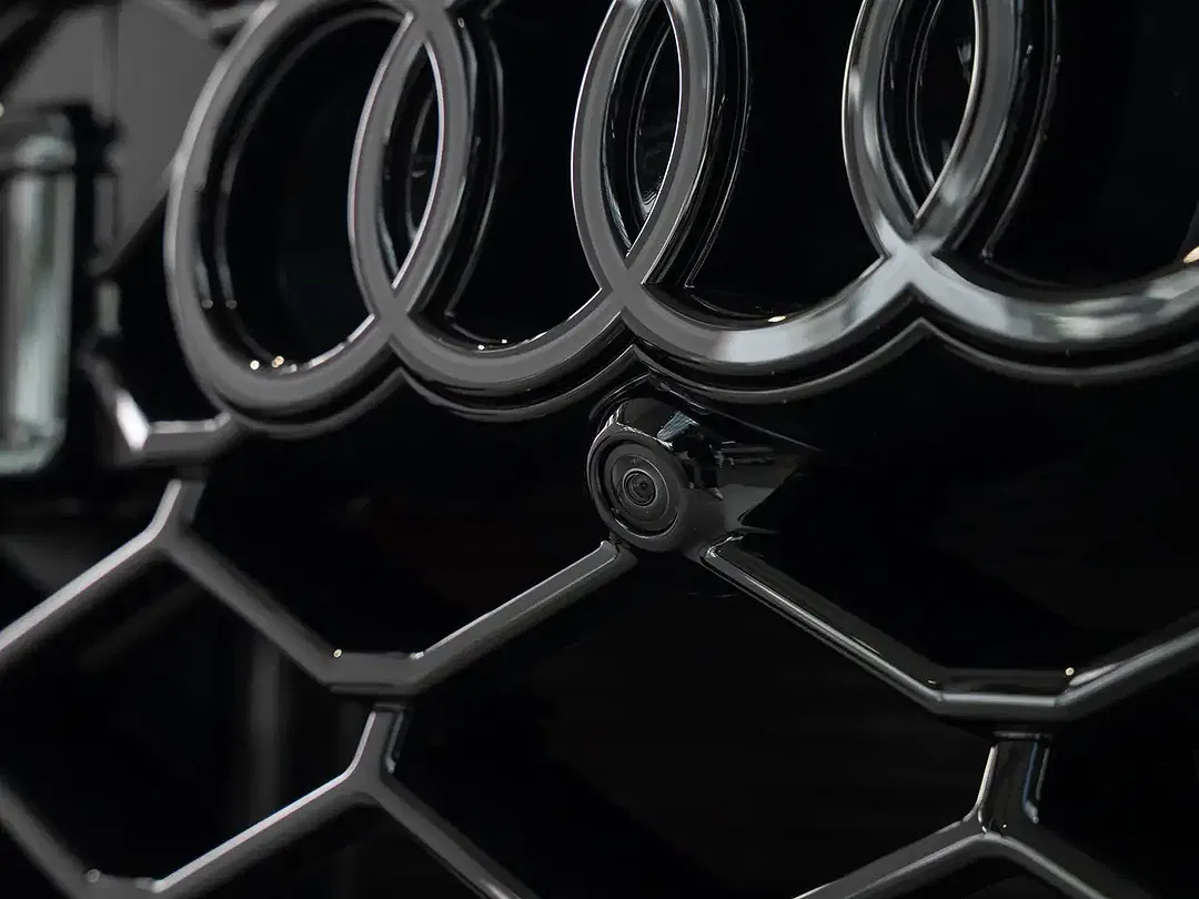 Audi RS Q8 - Thumbnail 15