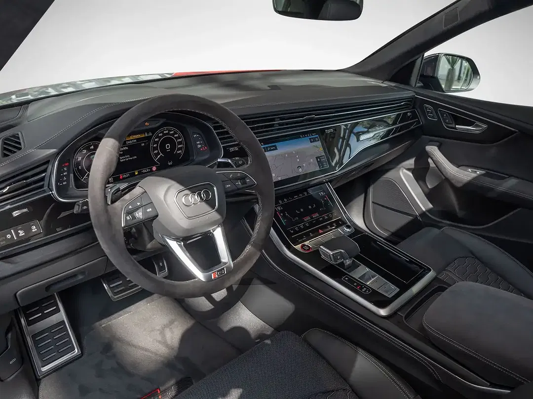 Audi RS Q8 - Thumbnail 5
