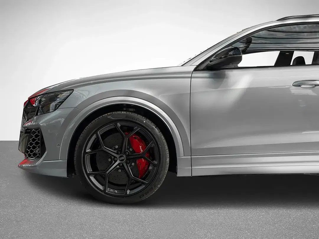 Audi RS Q8 - Thumbnail 9