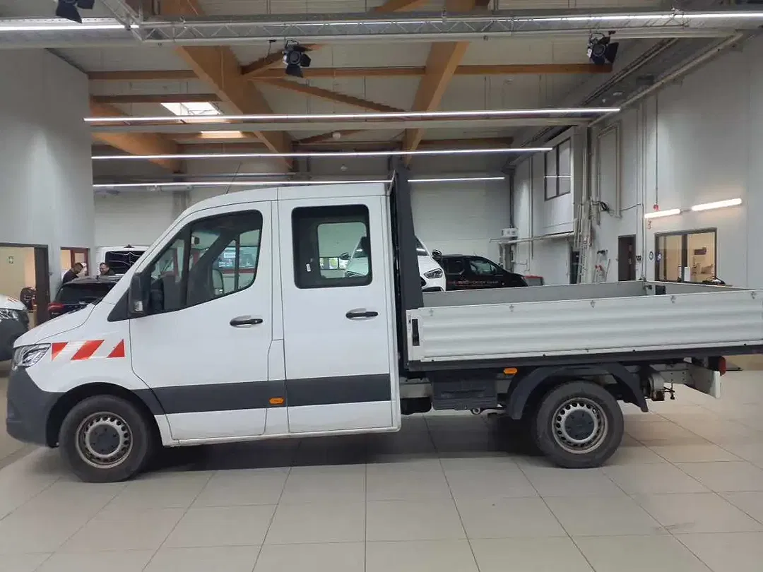 Mercedes-Benz Sprinter - Thumbnail 6