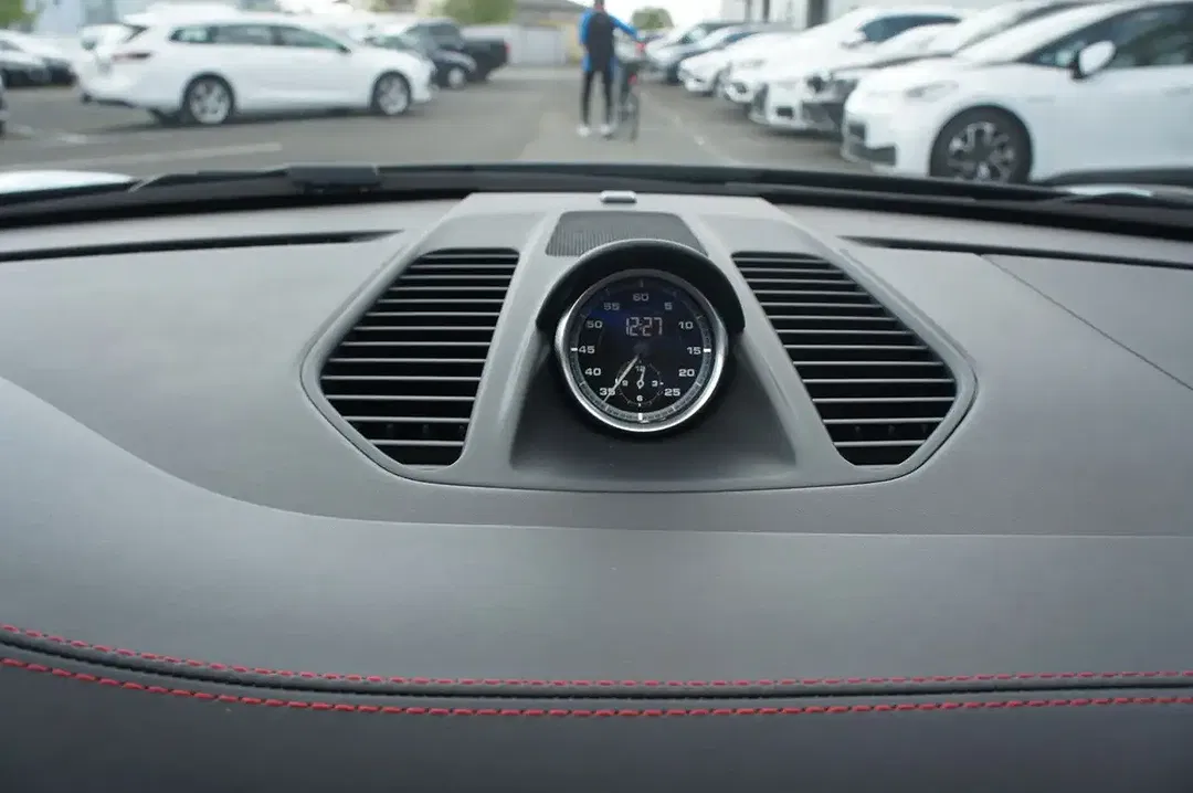 Porsche 991 - Thumbnail 24
