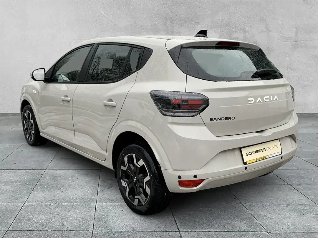 Dacia Sandero - Thumbnail 3