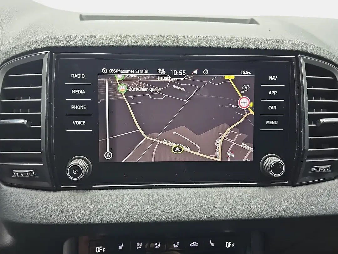 Skoda Karoq - Thumbnail 9