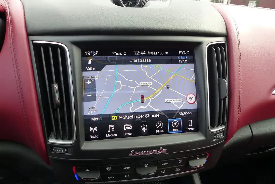 Maserati Levante - Thumbnail 10