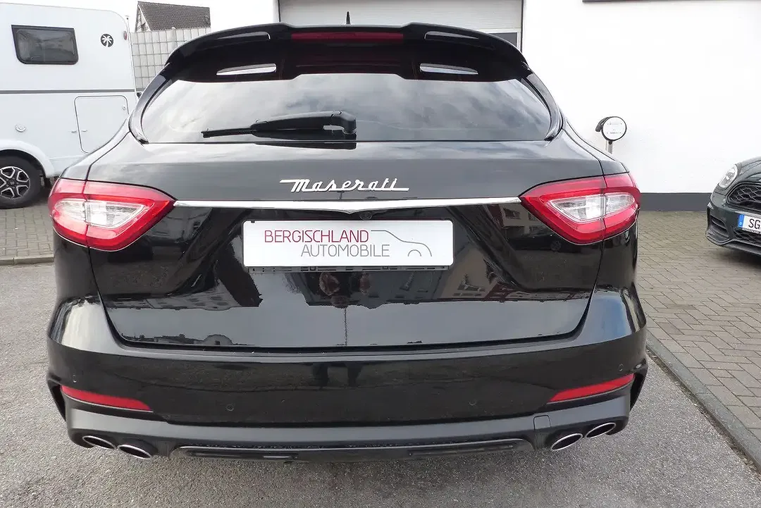 Maserati Levante - Thumbnail 6