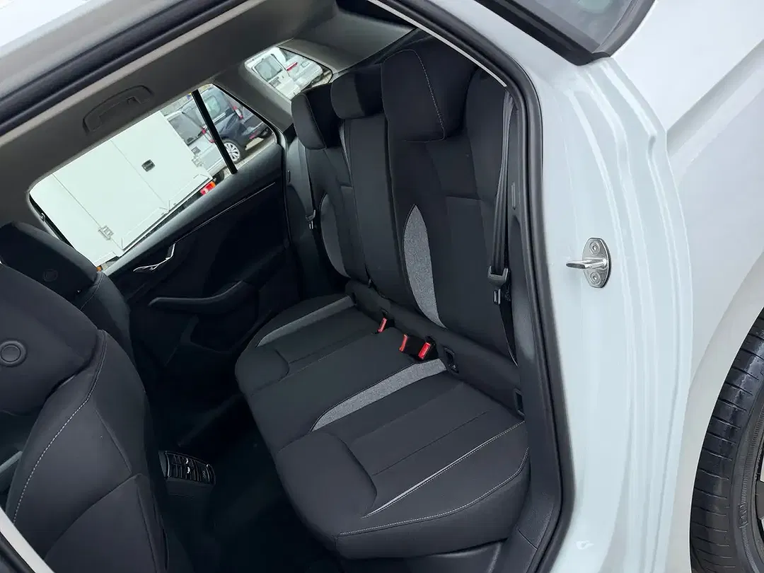 Skoda Kamiq - Thumbnail 11