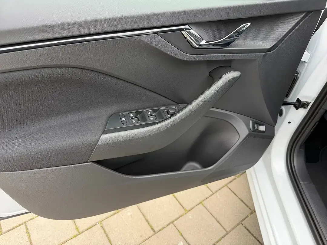 Skoda Kamiq - Thumbnail 14