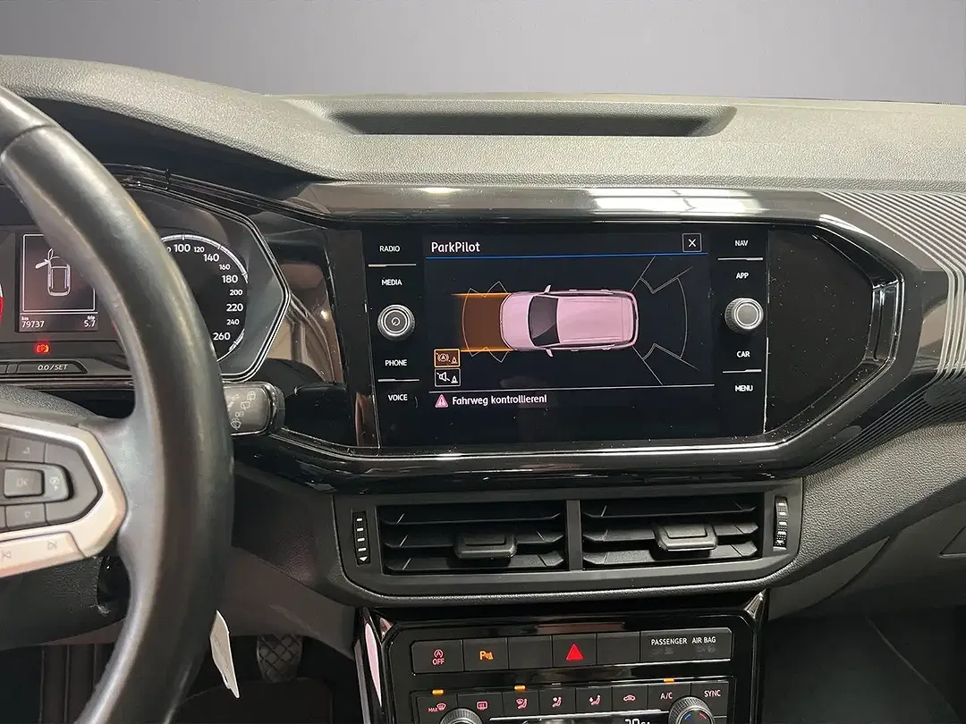 Volkswagen T-Cross - Thumbnail 13