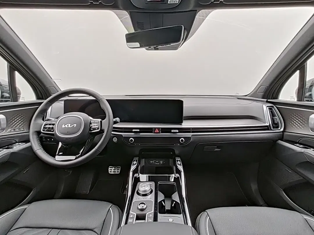 Kia Sorento - Thumbnail 9