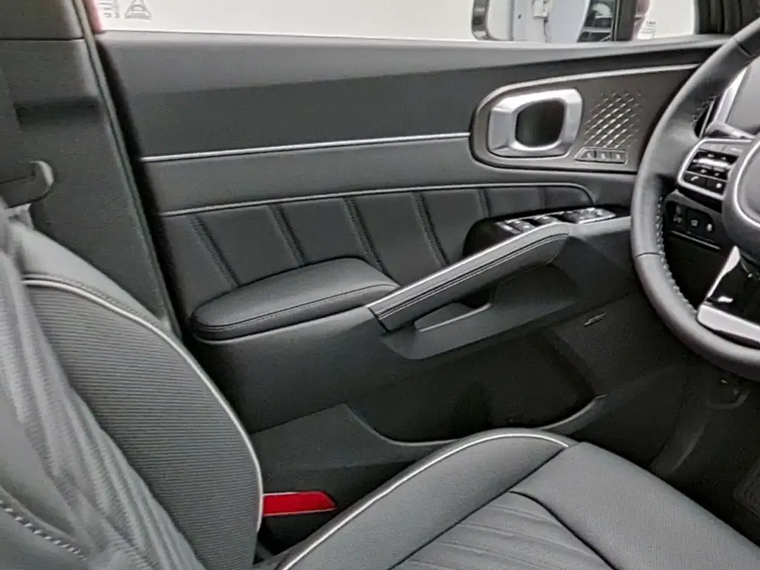 Kia Sorento - Thumbnail 13