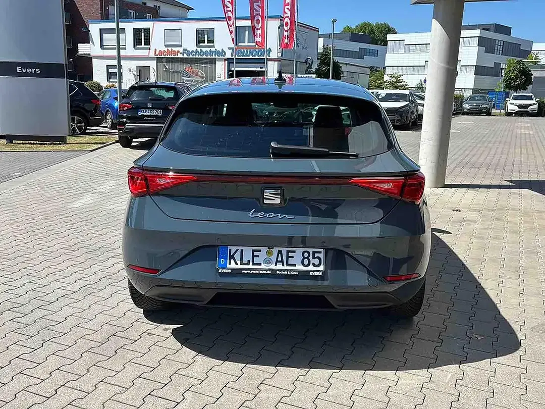 SEAT Leon - Thumbnail 6