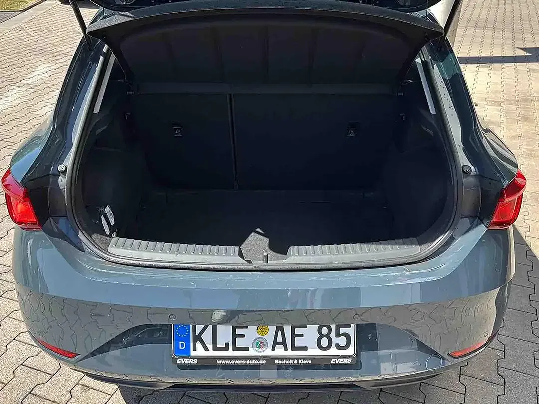 SEAT Leon - Thumbnail 8