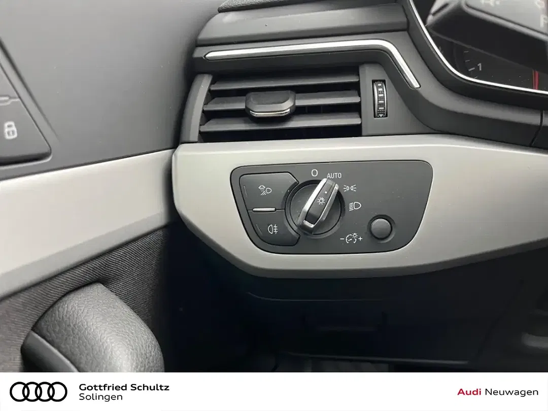 Audi A4 - Thumbnail 13