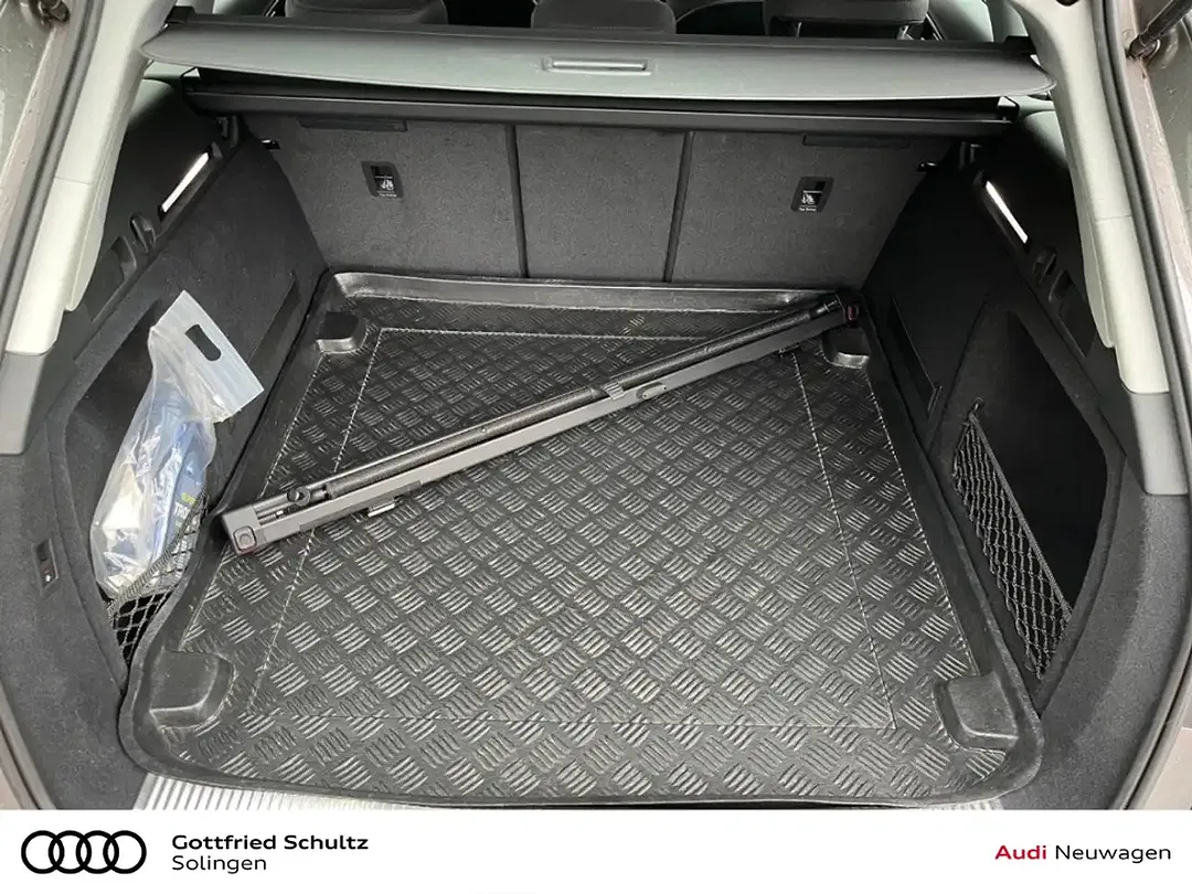 Audi A4 - Thumbnail 7