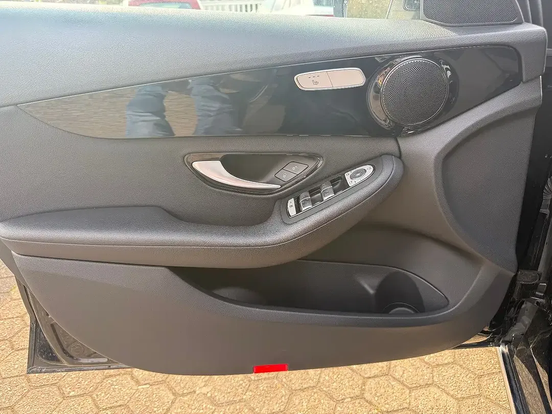 Mercedes-Benz C 220 - Thumbnail 11