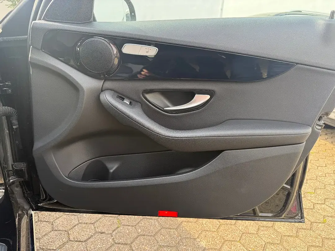Mercedes-Benz C 220 - Thumbnail 14
