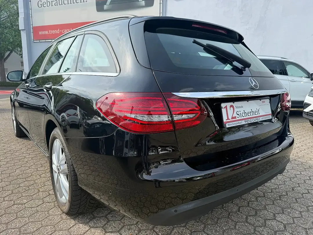 Mercedes-Benz C 220 - Thumbnail 3