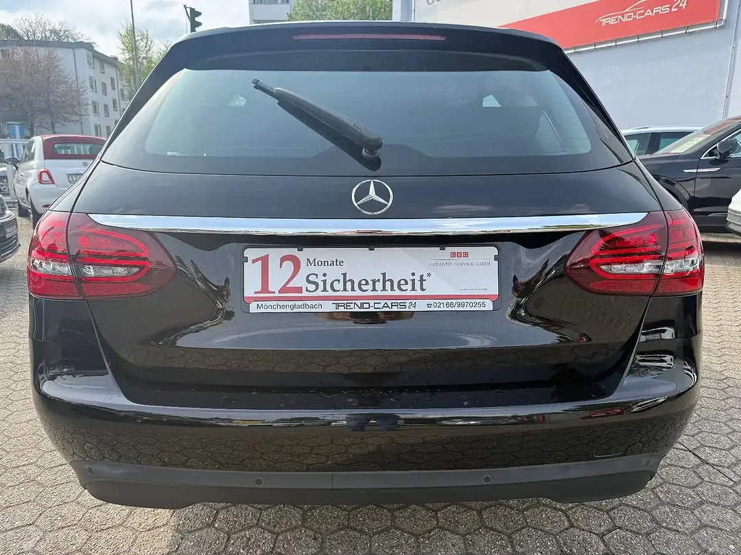 Mercedes-Benz C 220 - Thumbnail 4