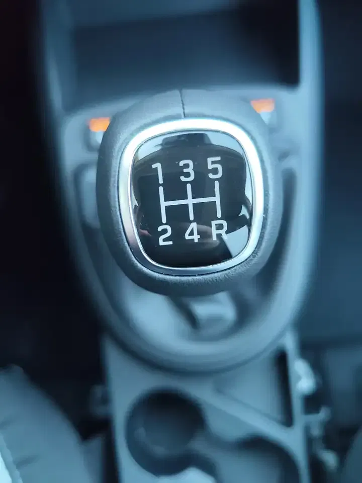 Hyundai i10 - Thumbnail 13