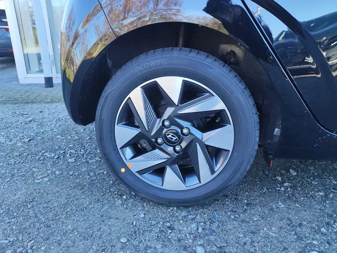 Hyundai i10 - Thumbnail 15