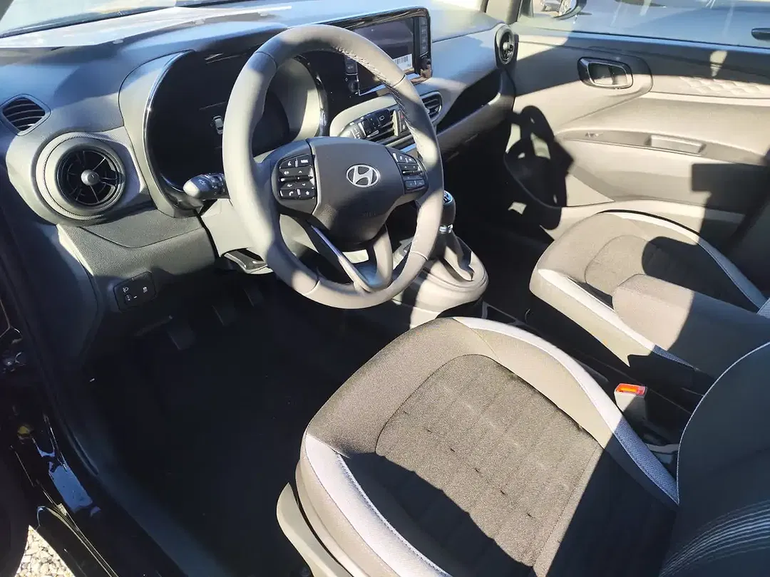 Hyundai i10 - Thumbnail 7