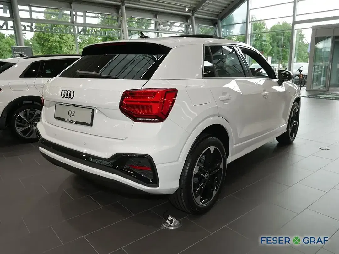 Audi Q2 - Thumbnail 2