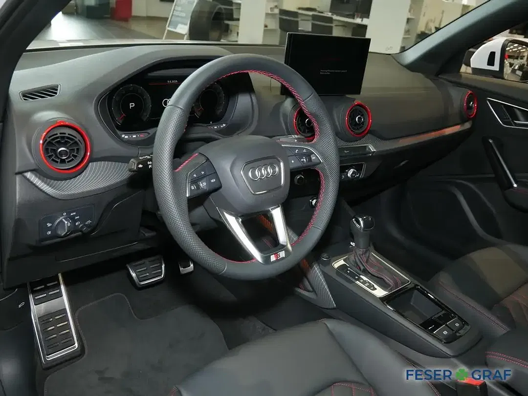 Audi Q2 - Thumbnail 6