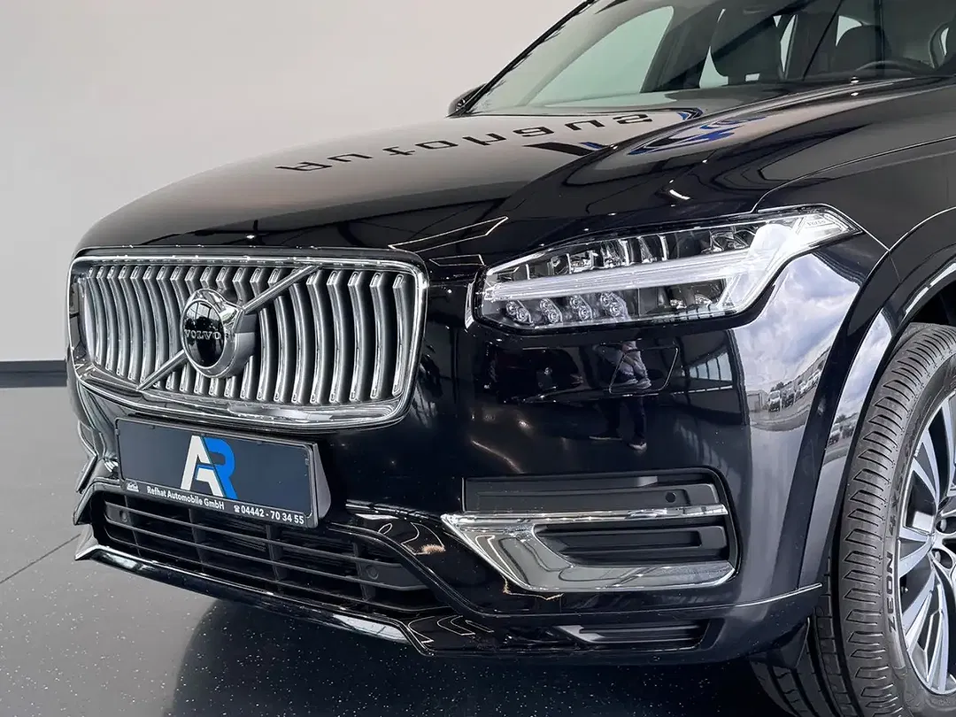 Volvo XC90 - Thumbnail 4
