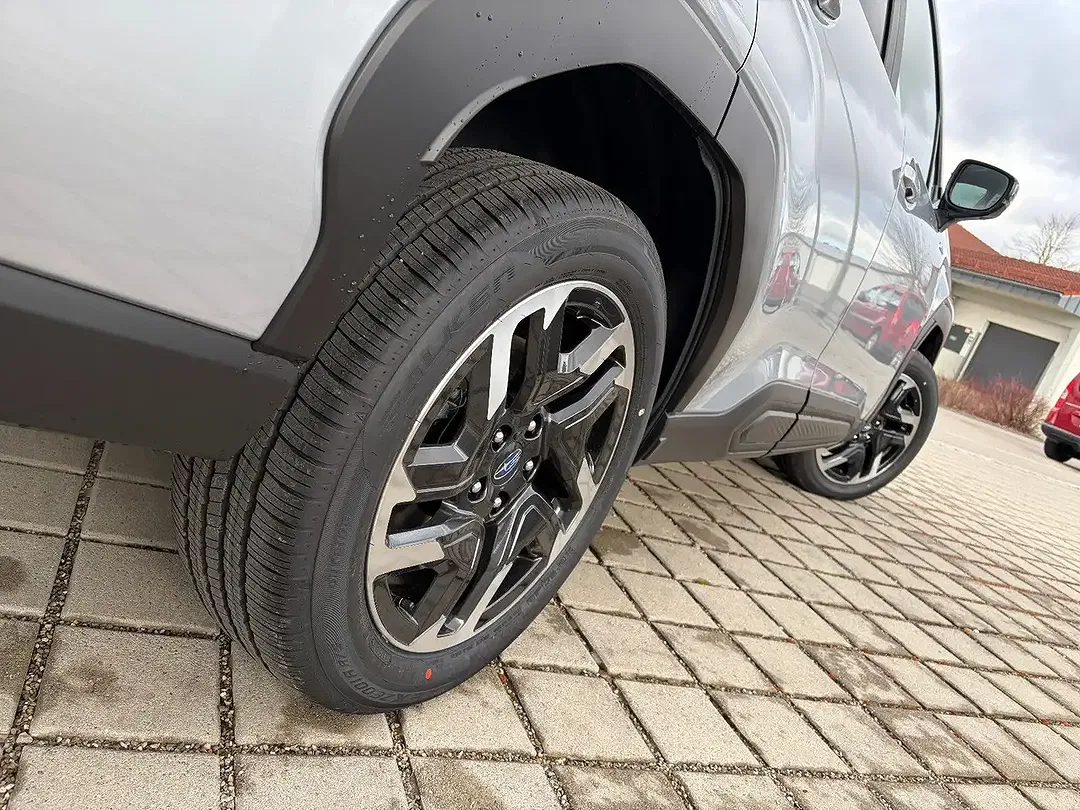 Subaru Forester - Thumbnail 10