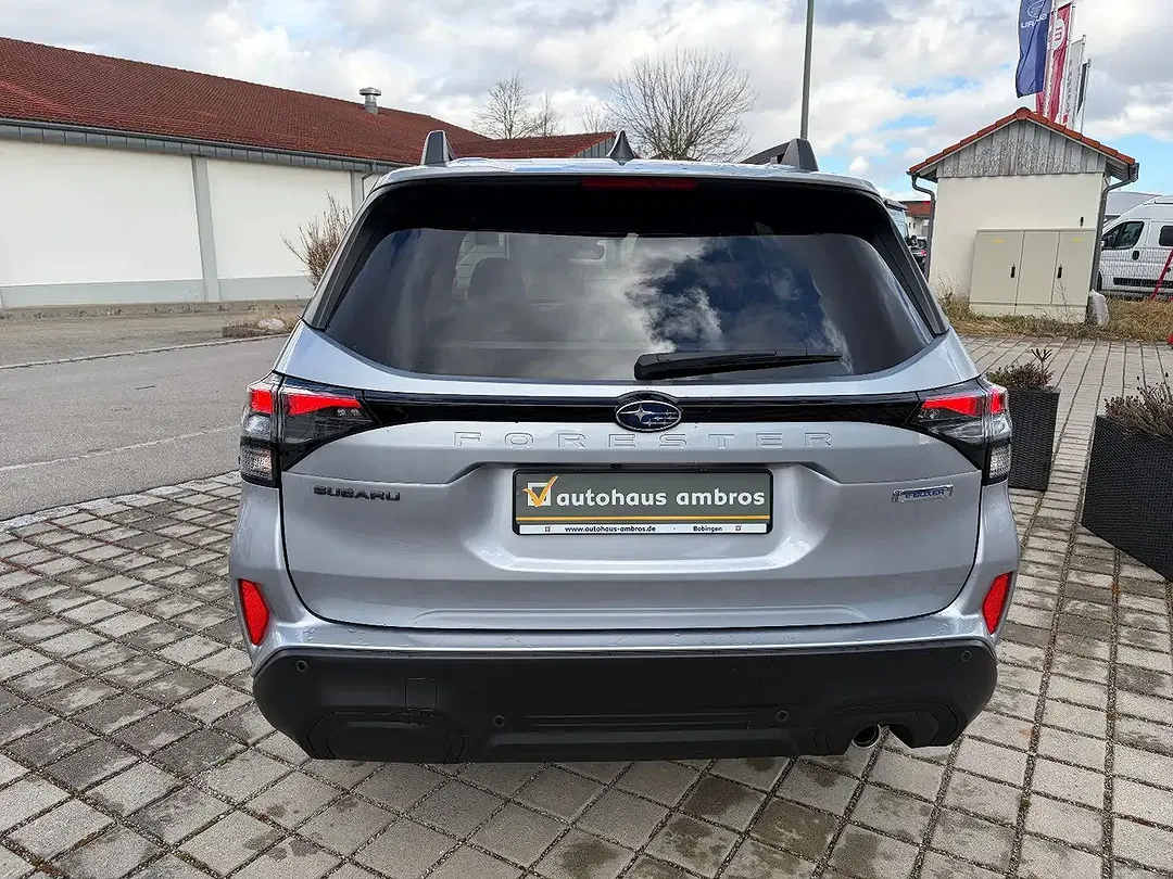 Subaru Forester - Thumbnail 7