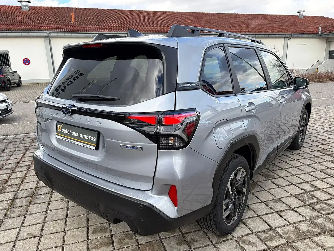 Subaru Forester - Thumbnail 8