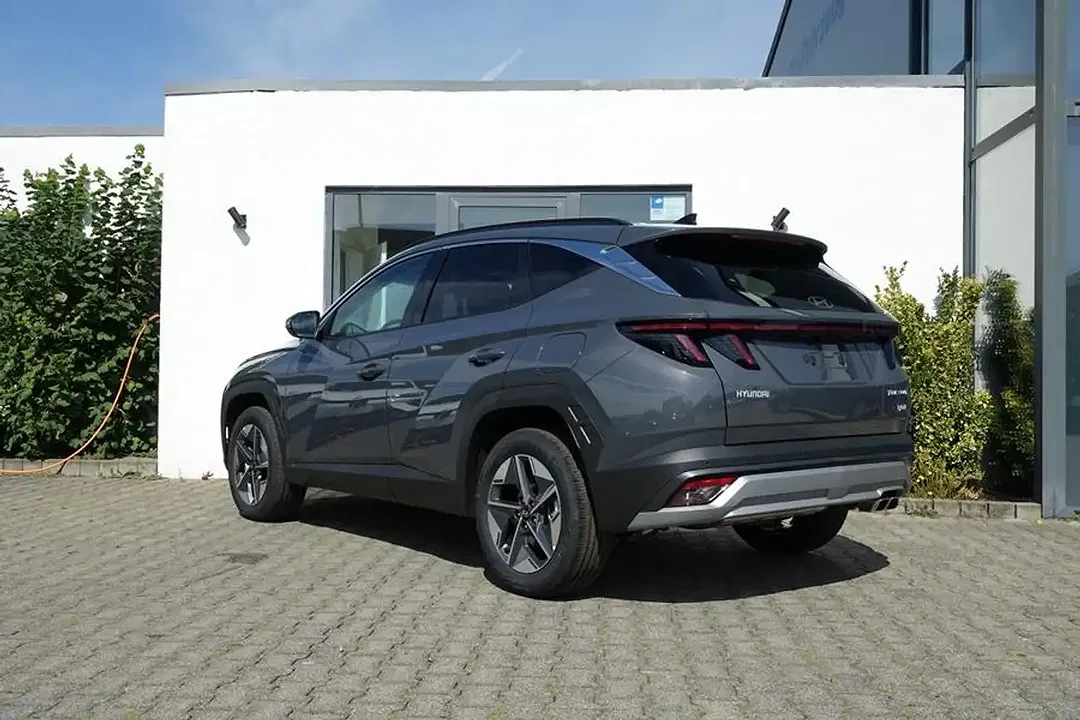 Hyundai TUCSON - Thumbnail 3