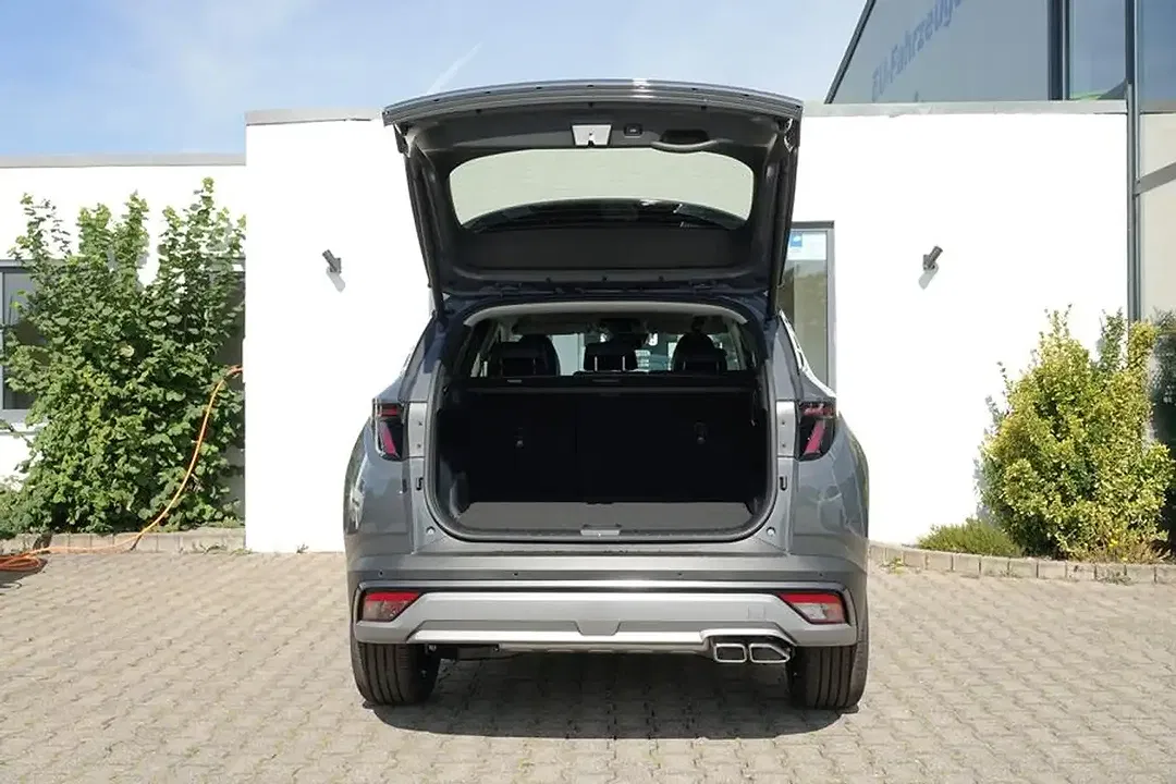 Hyundai TUCSON - Thumbnail 8