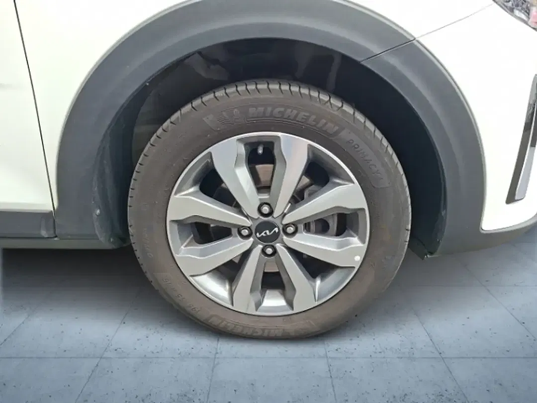 Kia Stonic - Thumbnail 7