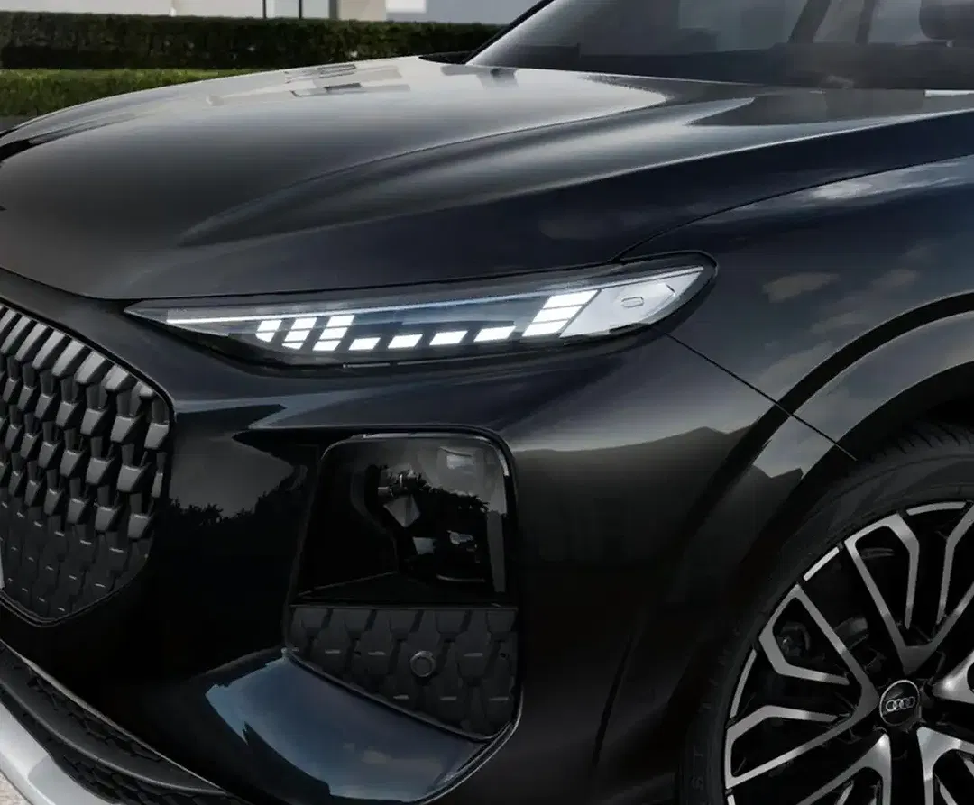 Audi Q3 - Thumbnail 12