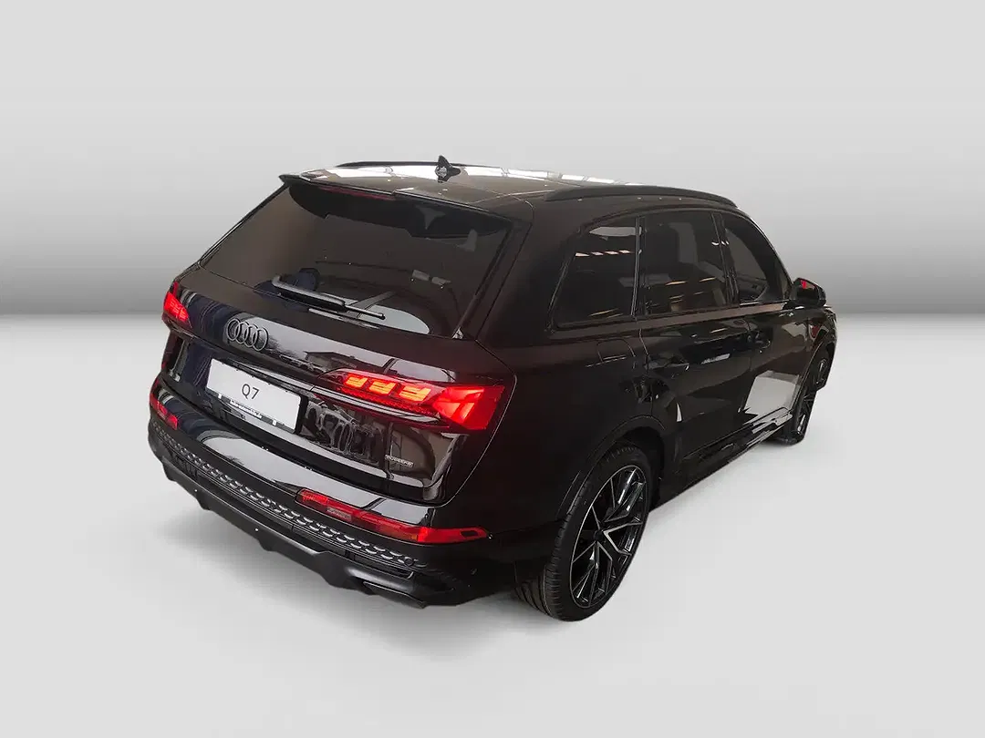 Audi Q7 - Thumbnail 3