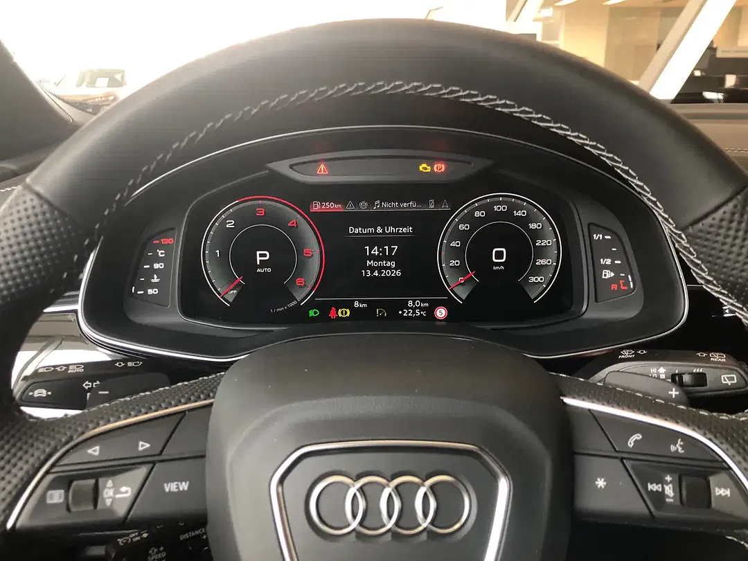 Audi Q7 - Thumbnail 8
