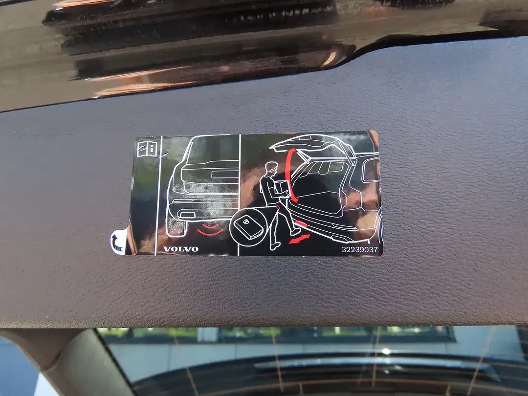 Volvo V60 - Thumbnail 10