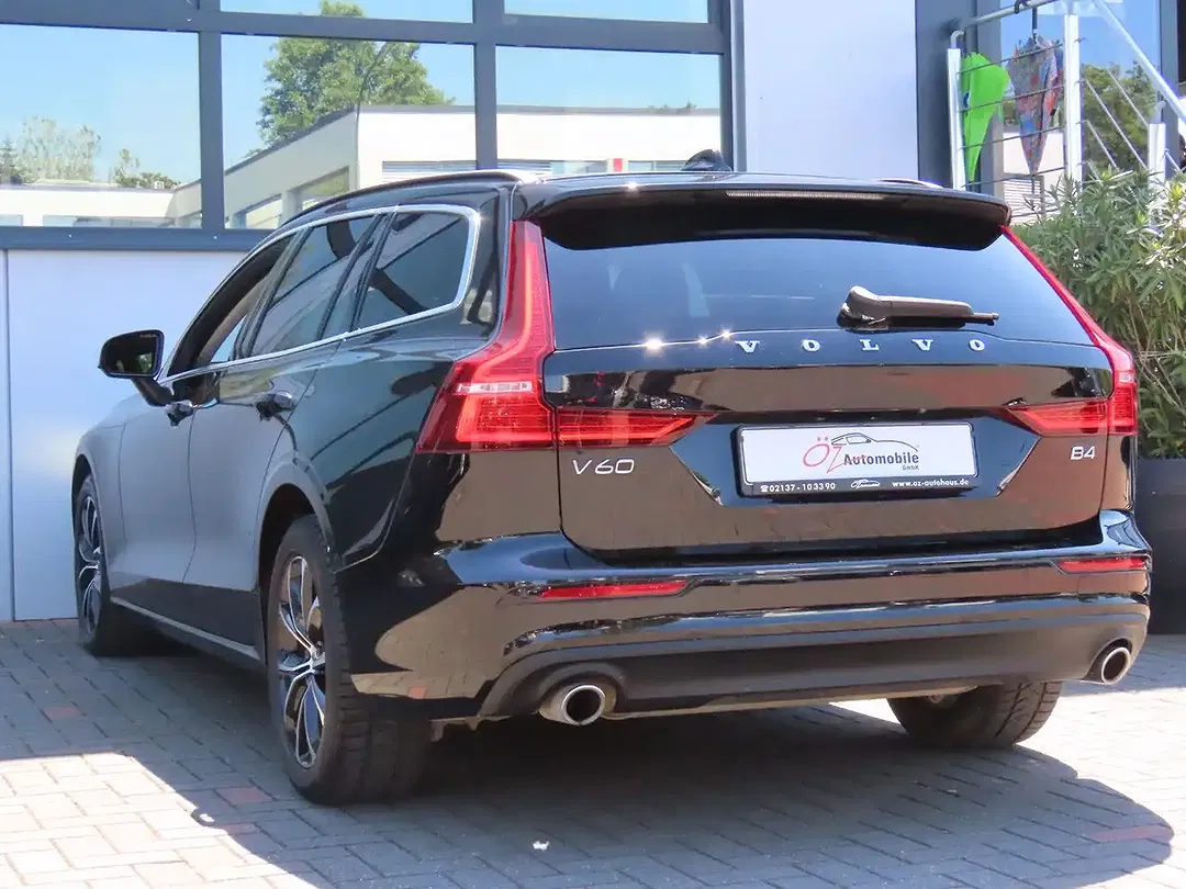 Volvo V60 - Thumbnail 12