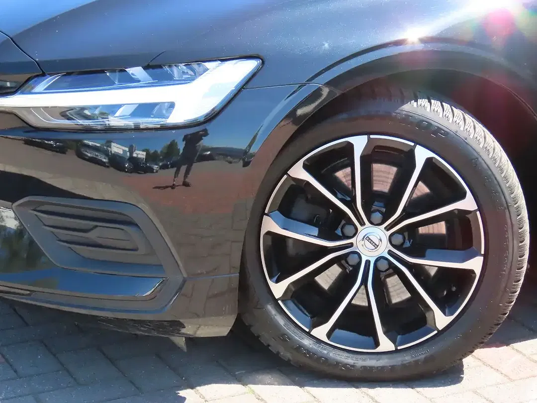 Volvo V60 - Thumbnail 6