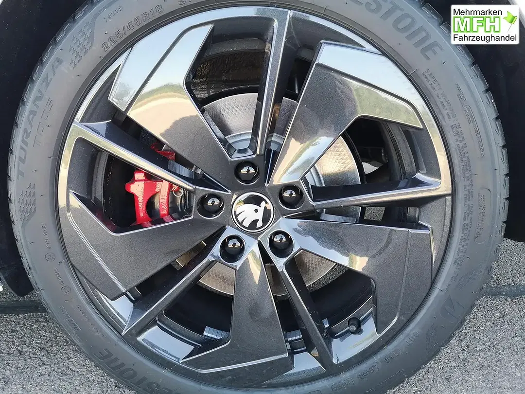 Skoda Octavia - Thumbnail 5