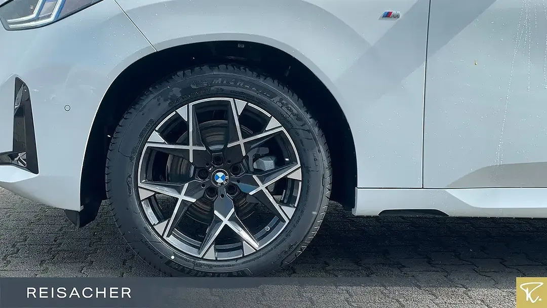 BMW X3 - Thumbnail 3
