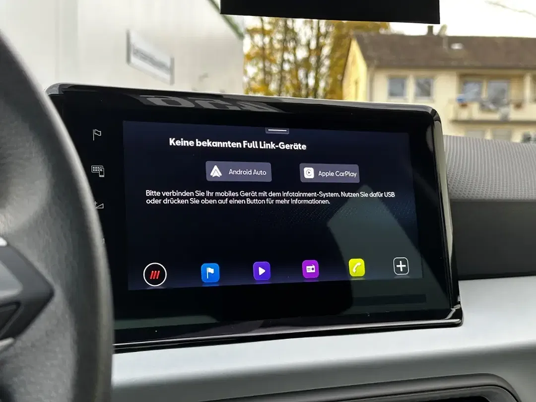 SEAT Arona - Thumbnail 10