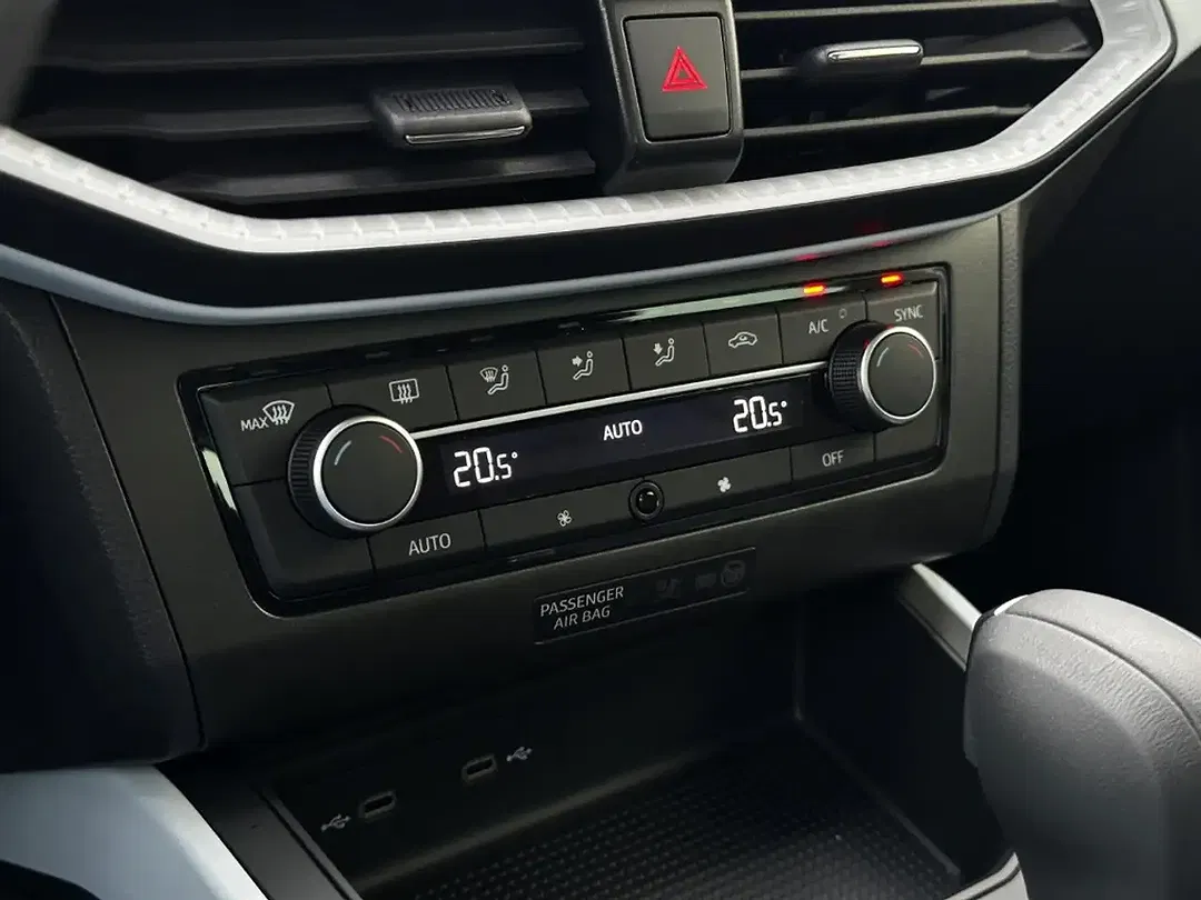 SEAT Arona - Thumbnail 11