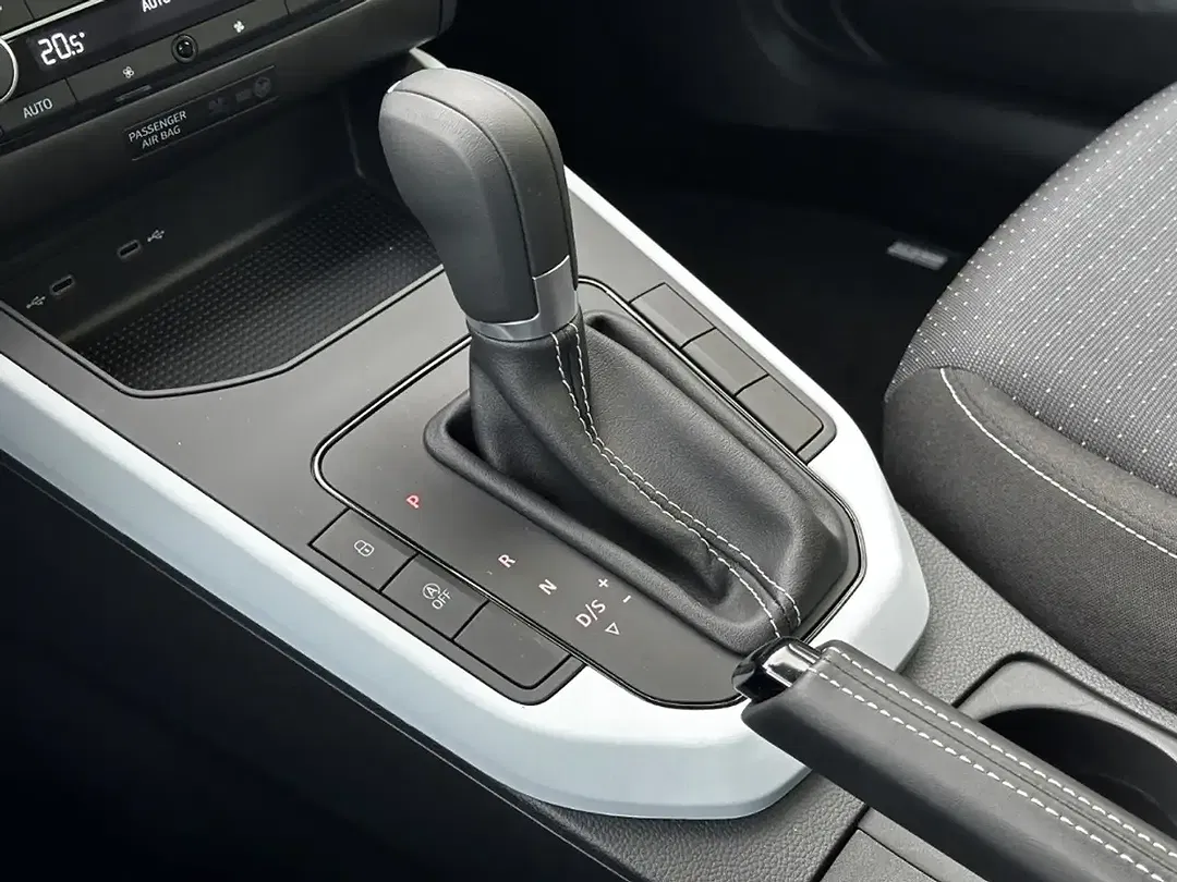 SEAT Arona - Thumbnail 12