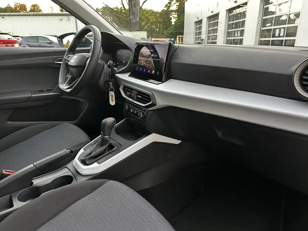 SEAT Arona - Thumbnail 5