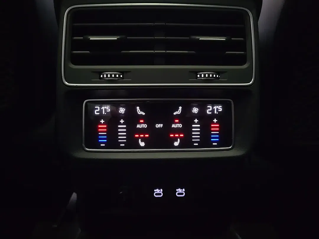 Audi SQ7 - Thumbnail 10