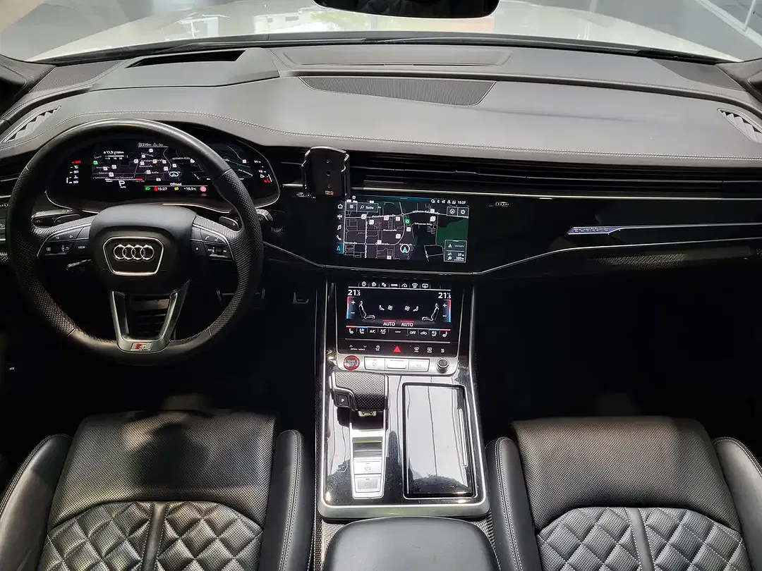 Audi SQ7 - Thumbnail 11