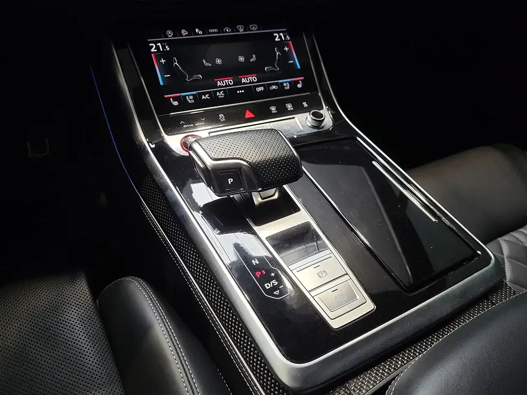 Audi SQ7 - Thumbnail 14
